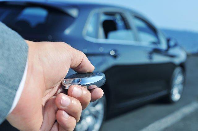 To protect your car, make sure you use its keyless entry option safely.