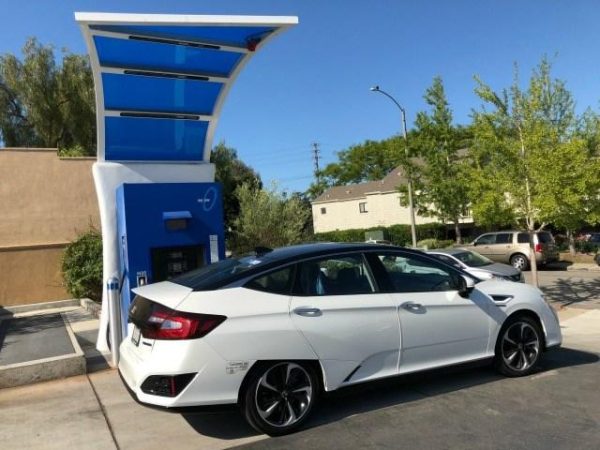The 2017 Honda Clarity Fuel Cell showcases hydrogen technology.