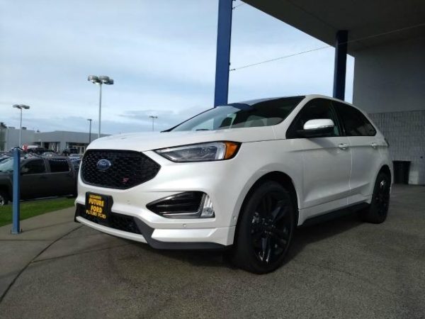 The 2019 Ford Edge ST is the manufacturer's new performance SUV.