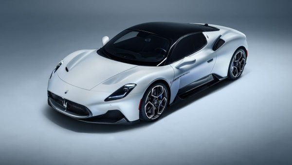 The 2021 Maserati MC20 is a new mid-engine supercar with a horrible name.