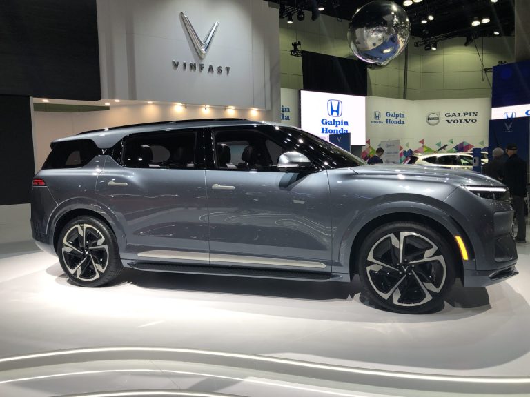 VinFast of Vietnam debut two electric SUV at the LA Auto Show. All iamges © James Raia/2021.