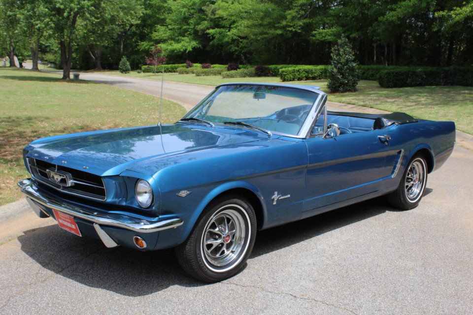 Author Mike Mueller has updated and revised he authoritative book on the iconic Ford Mustang