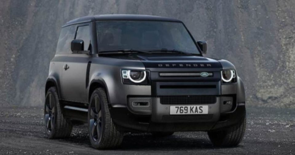2023 Land Rover Defender reigns off-road 8