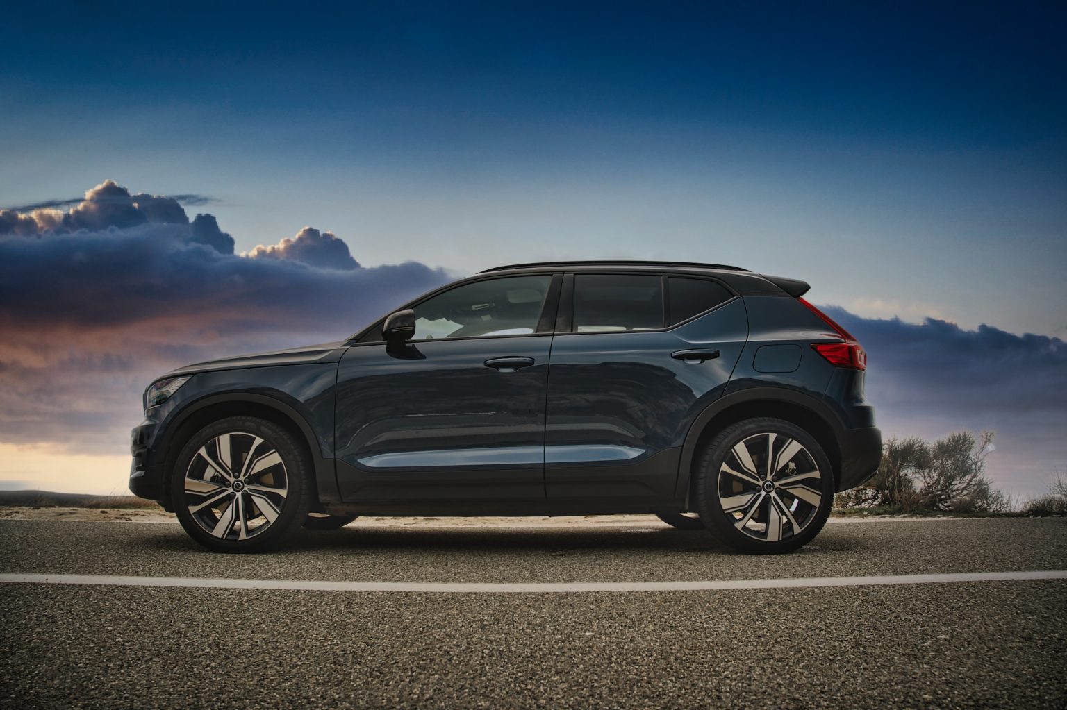 Volvo's Electric Future With Tesla Superchargers and InHouse Autonomous Driving The Weekly Driver