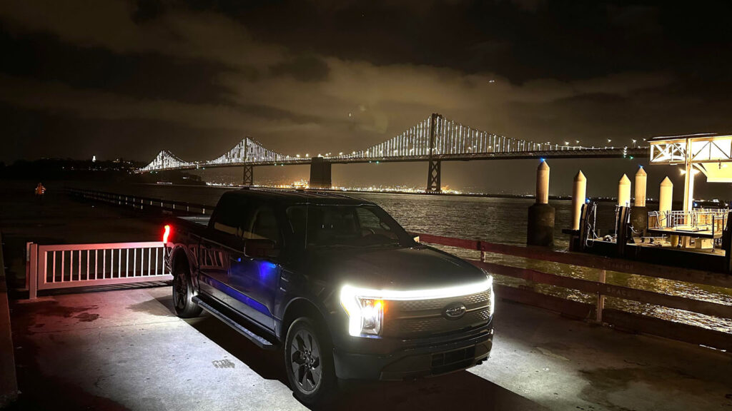 This image has an empty alt attribute; its file name is lightning2.jpgA modernized design including frunk-wide headlights is one of the many innovative features of the 2022 Ford F-150 Lightning.