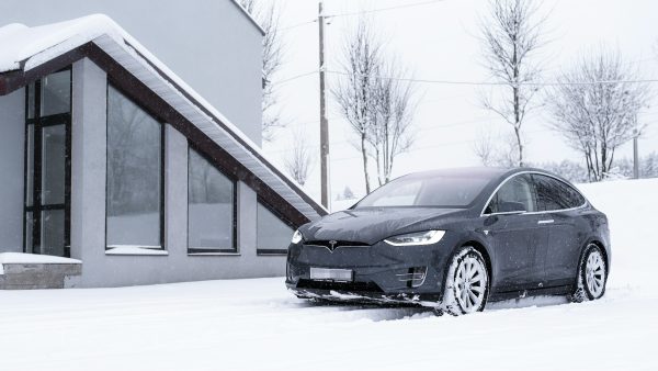 Electric Vehicle Winter Survival Guide