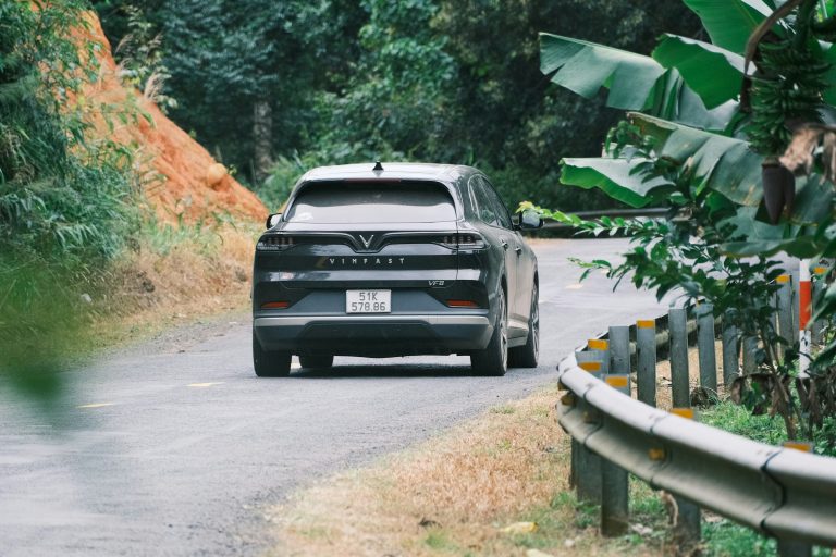 VinFast VF 8 Dominates ASEAN NCAP Safety Awards, Showcases Cutting-Edge Electric SUV Capabilities 2
