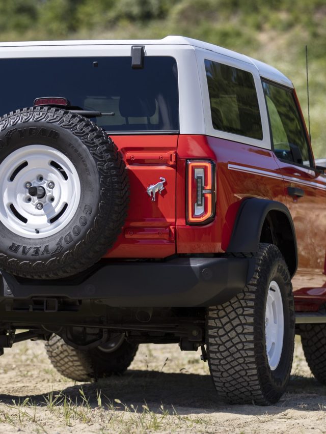 2023 Bronco Heritage Edition Race Red