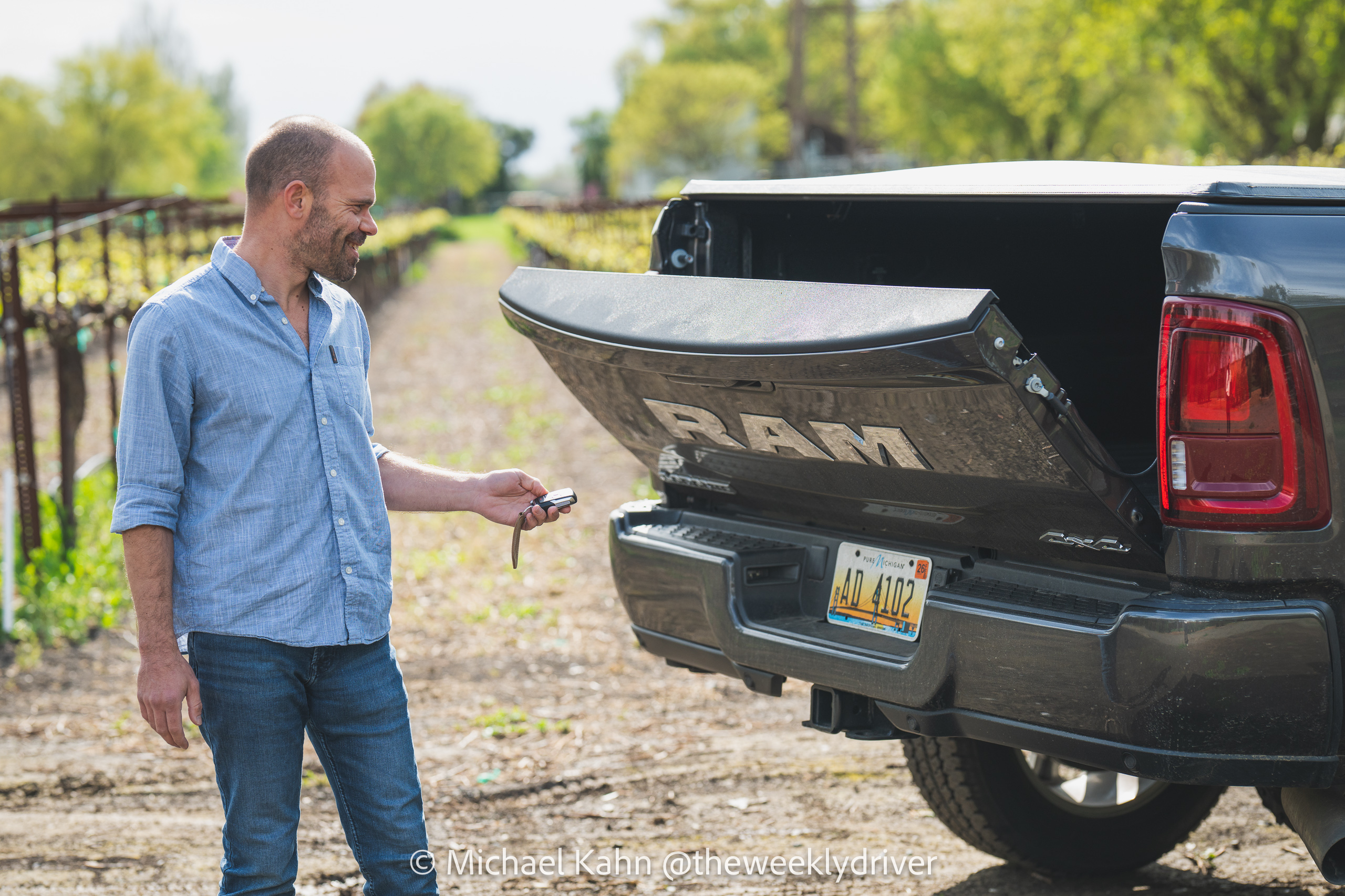 2025 RAM 2500 Laramie Sport Crew Cab 4x4 tailgate release
