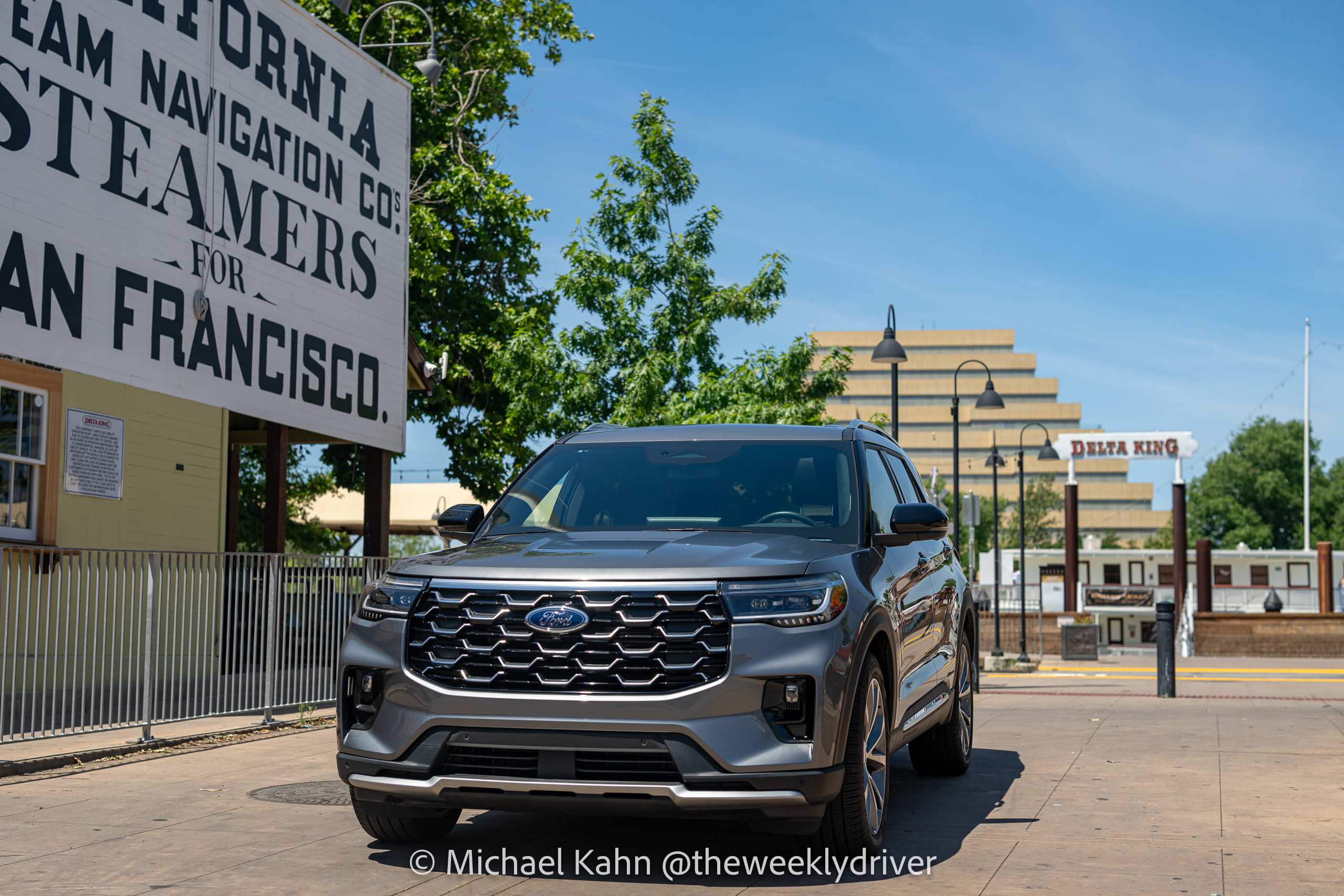 2025 Ford Explorer Platinum RWD front old sacramento