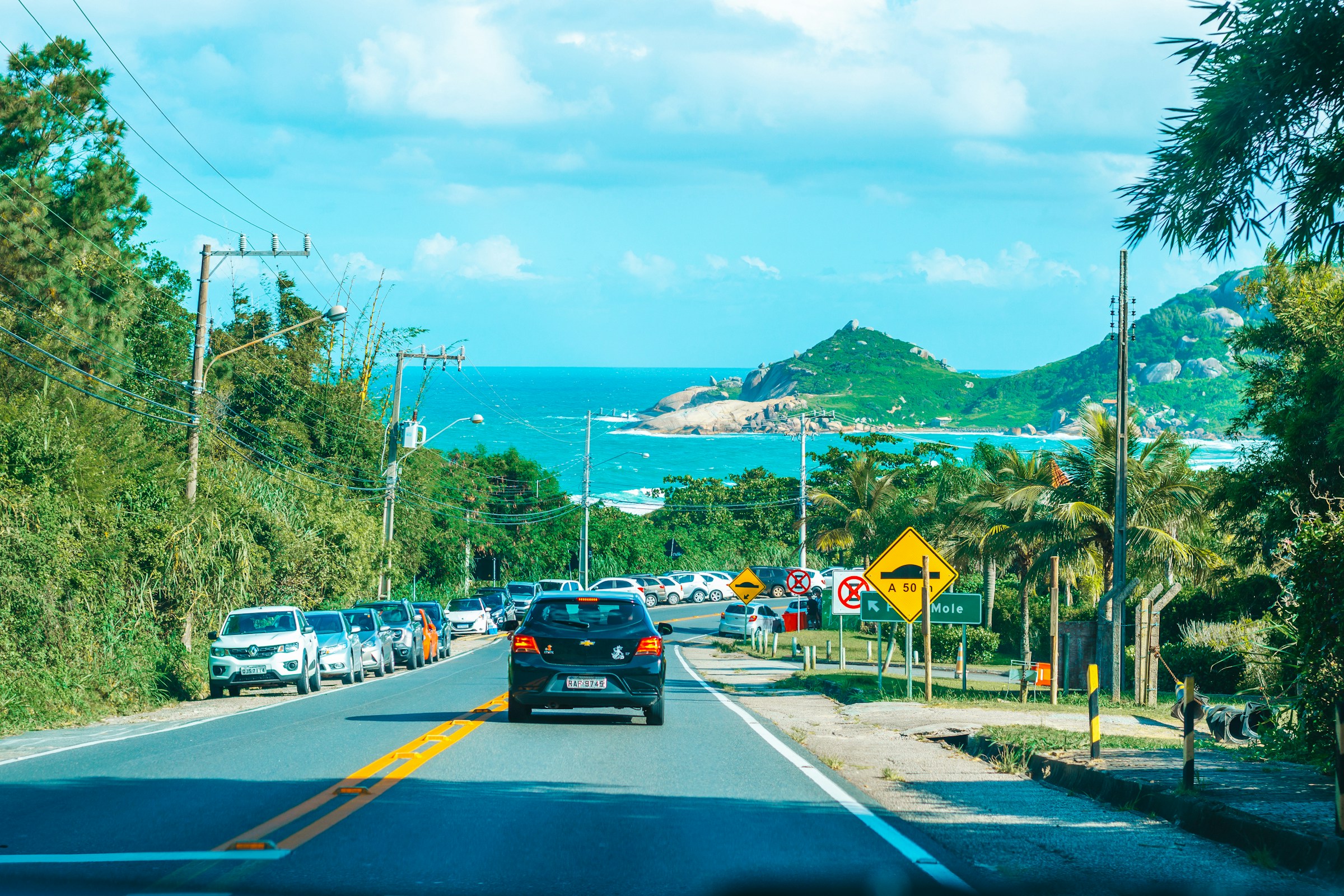 Do You Need a License to Rent a Yacht in Le Marin? Let’s Break It Down Simply
