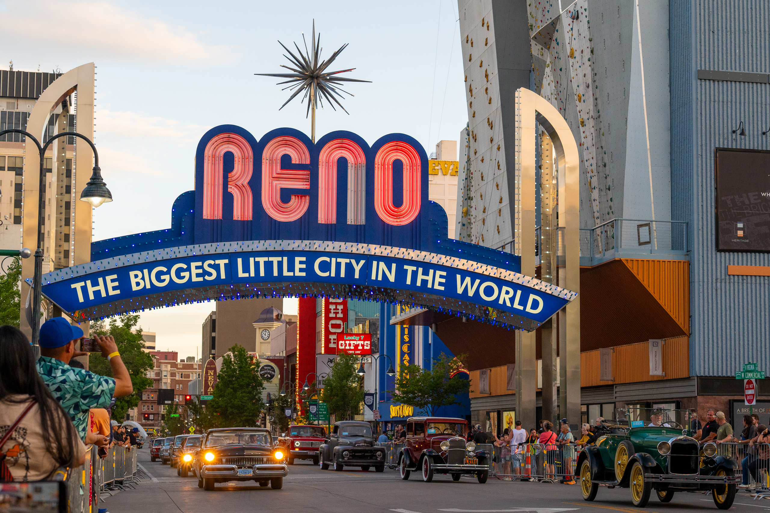 Hot August Nights 2025: Reno’s Classic Car Show From Street Cruises to Rock ‘n’ Roll Vibes Hot August Nights 2025: Reno’s Classic Car Show From Street Cruises to Rock ‘n’ Roll Vibes