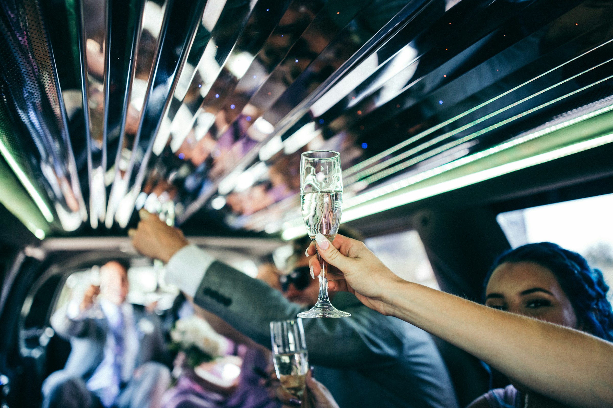 Best Vehicle Types for Large Group Transportation: Limos, Vans, Minibuses, Or Coaches?