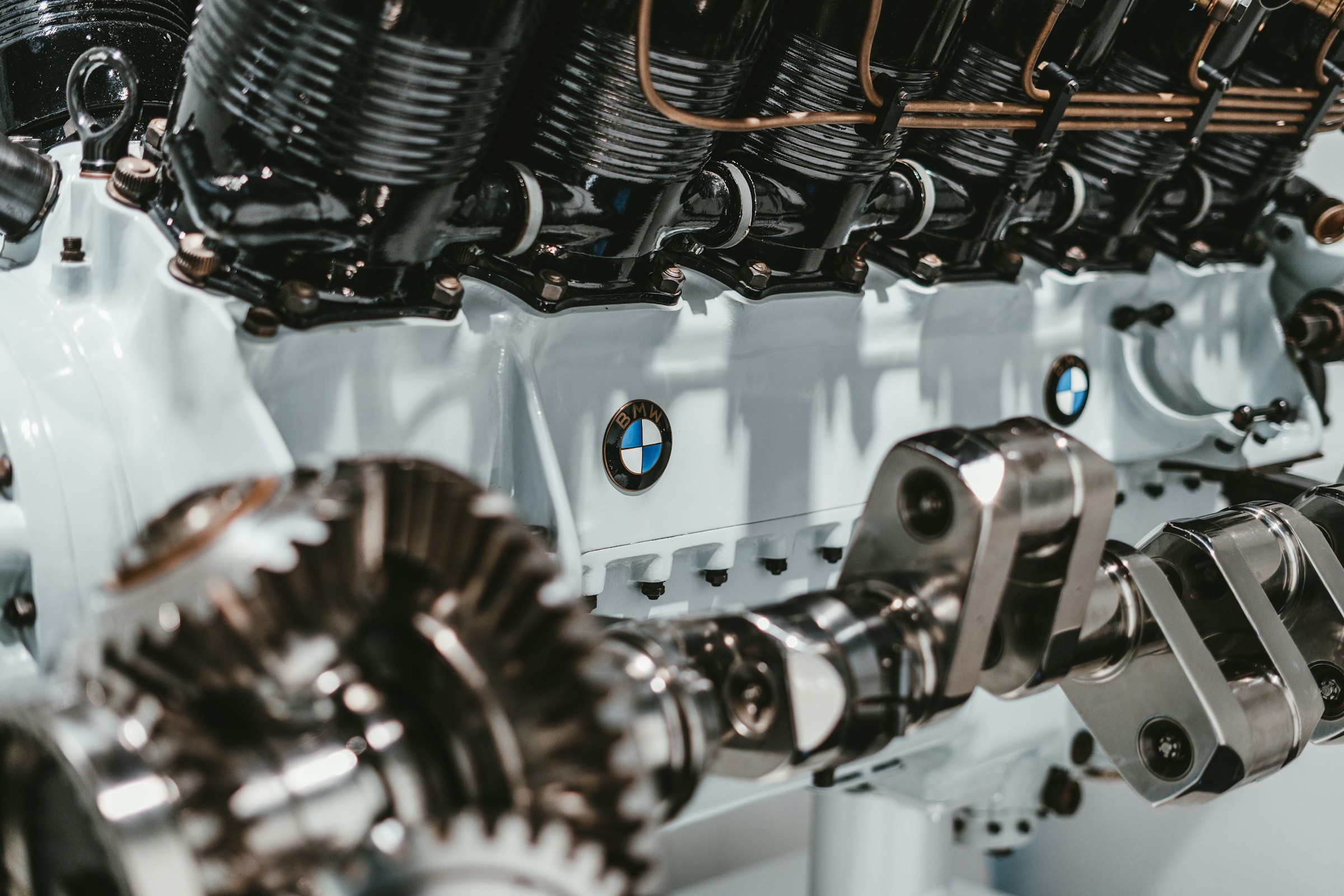 The Importance of Refrigerated Shipping Containers in Automotive Parts Logistics