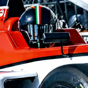 The Psychology of Speed: What Formula 1 Drivers and Successful Bettors Have in Common