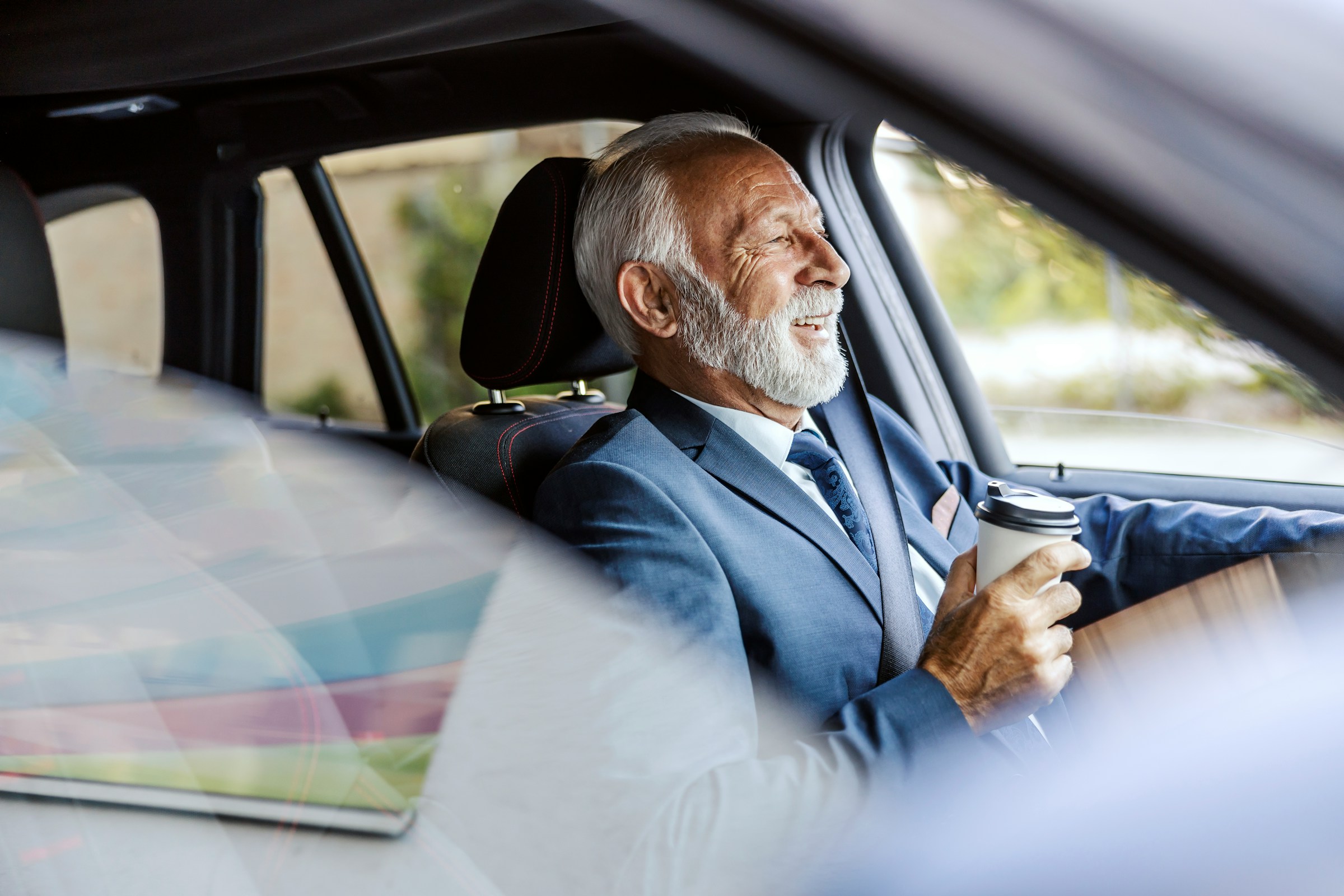 Why More Travelers Are Choosing Chauffeur Services Over Ride-Hailing in Singapore