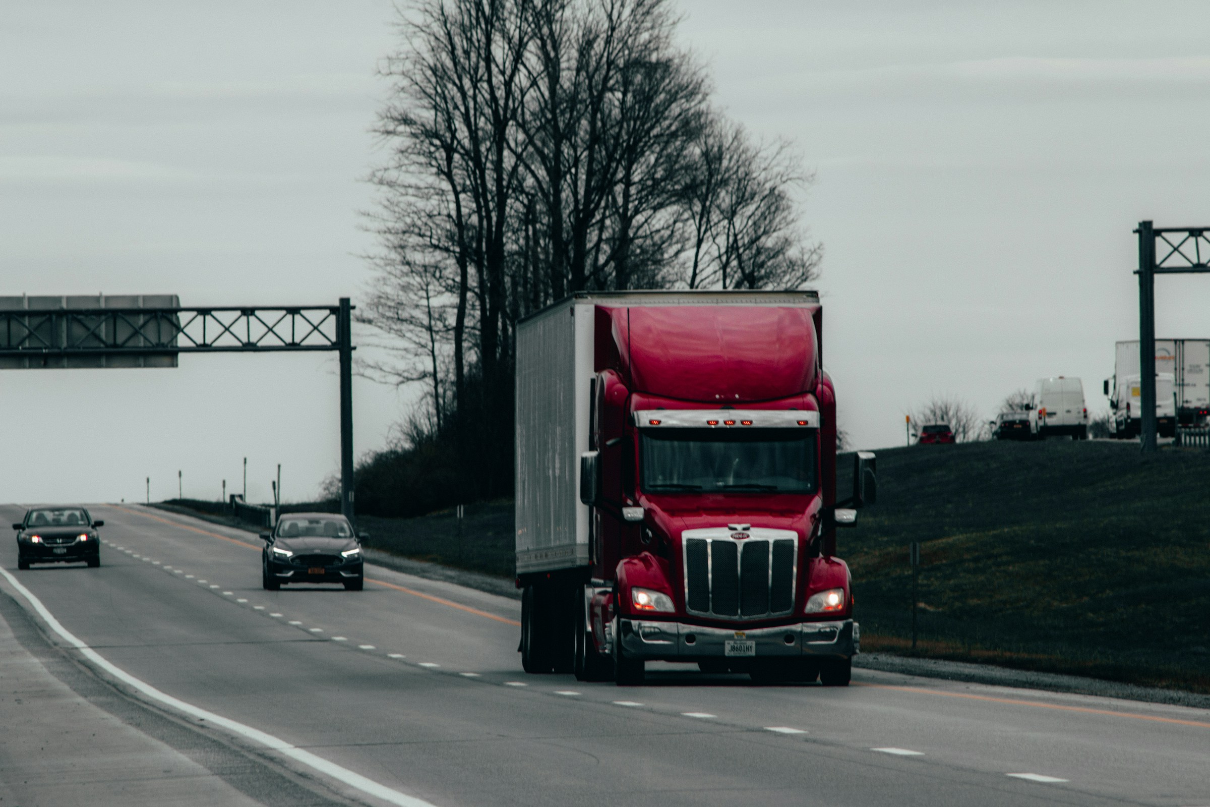 How a Transportation Company Can Improve Safety and Optimize Insurance Premiums