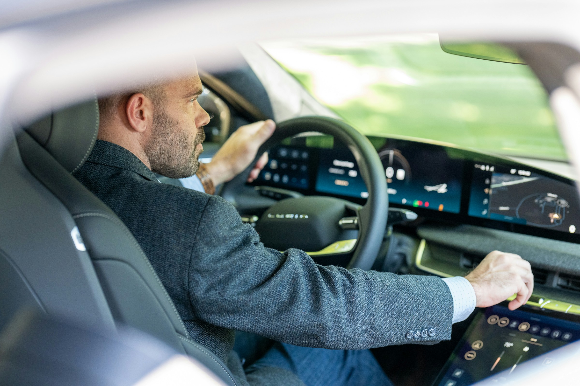 How Electric Vehicle Owners Can Benefit from Octopus Energy