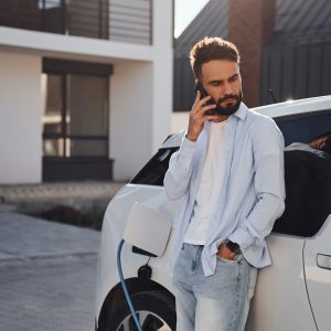 How Electric Vehicle Owners Can Benefit from Octopus Energy