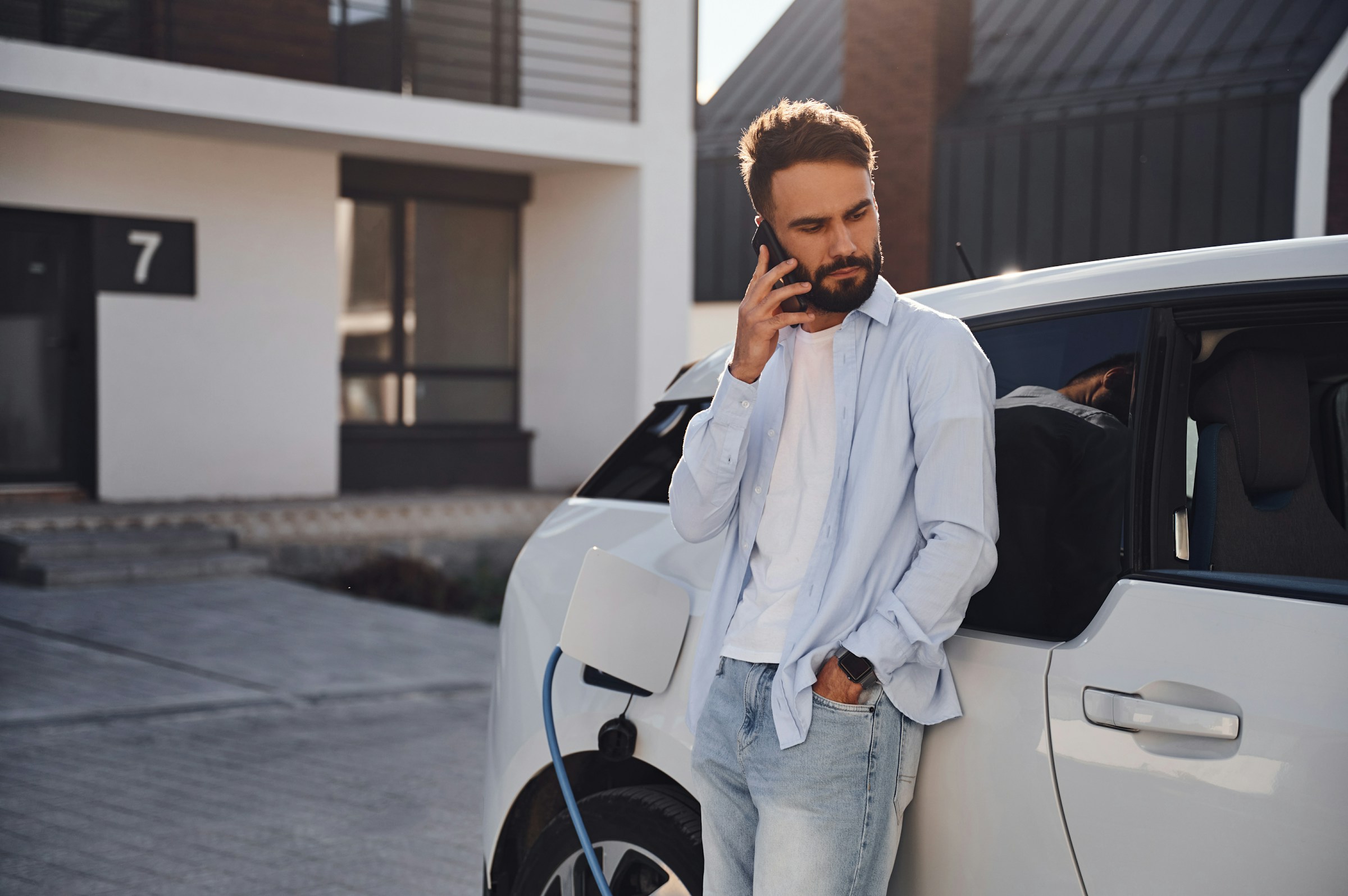How Electric Vehicle Owners Can Benefit from Octopus Energy