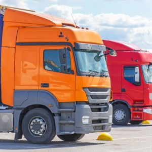 How Insurance Agencies Help Trucking Companies Avoid Coverage Gaps and Policy Errors