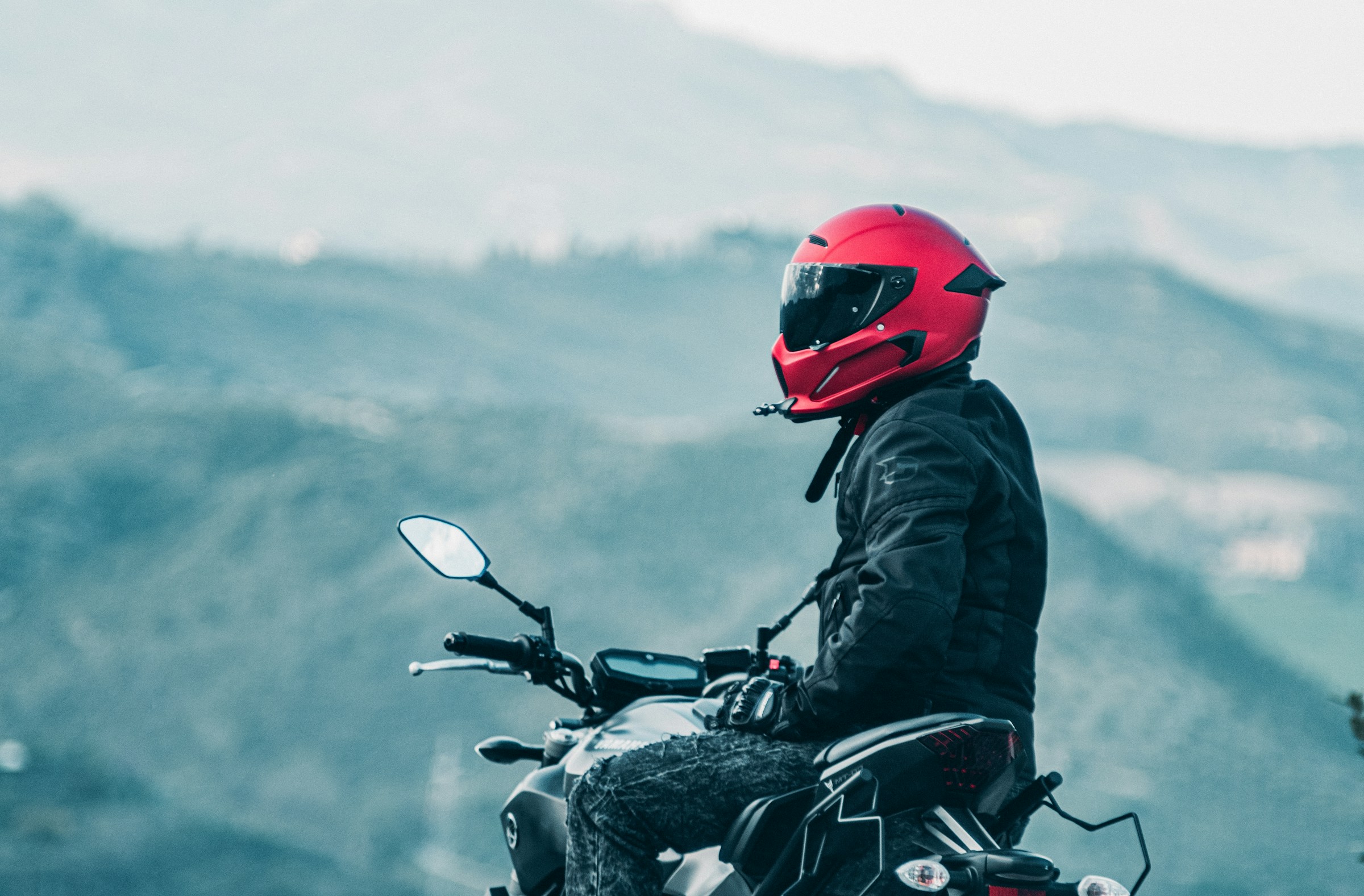 Ride in Style and Safety: Choosing the Perfect Helmet for Men