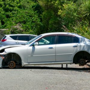 What Texas Vehicle Owners Must Know About Selling Junk Cars Legally