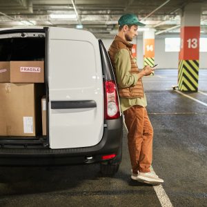 What to Do if You’re Injured by a Distracted Truck Driver