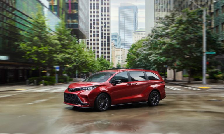 Best Minivans for 2026: Sienna vs. Carnival vs. Odyssey vs. Pacifica Compared 3