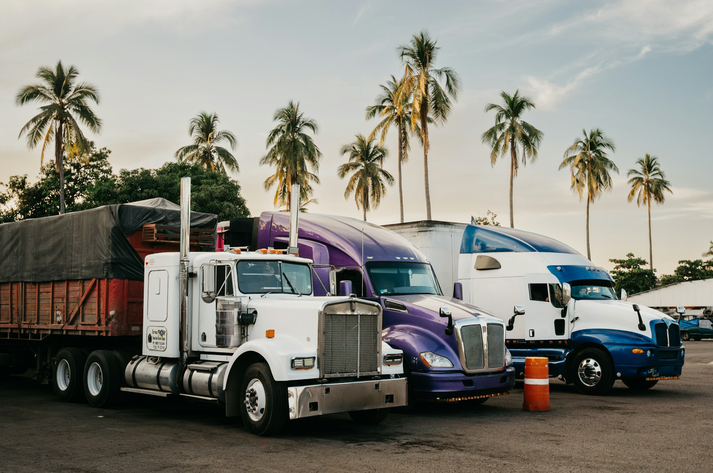 How Truck Drivers Can Find Safe Parking Faster and Avoid Costly Risks