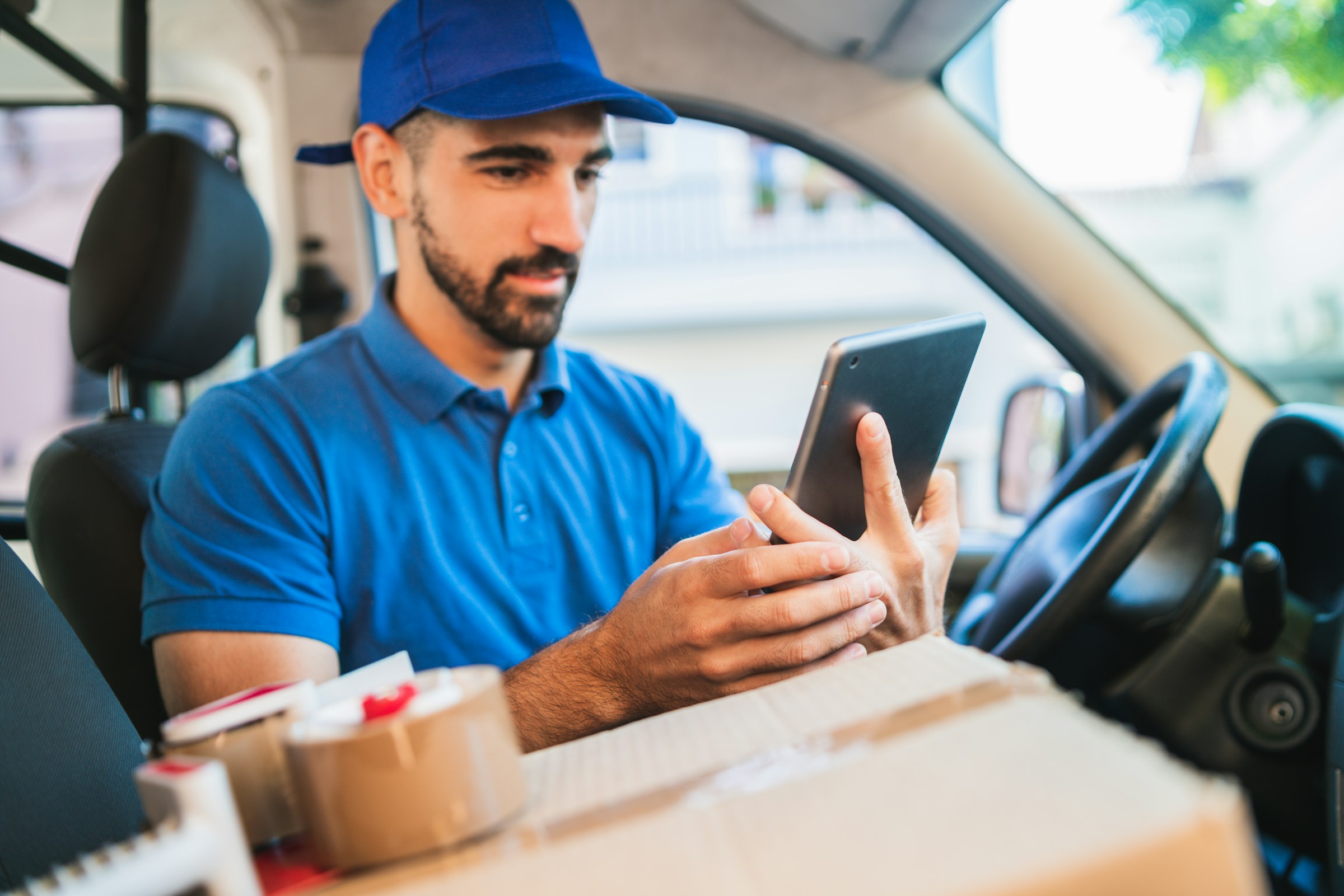 How ELD Technology Helps Small Trucking Fleets Stay Compliant and Grow