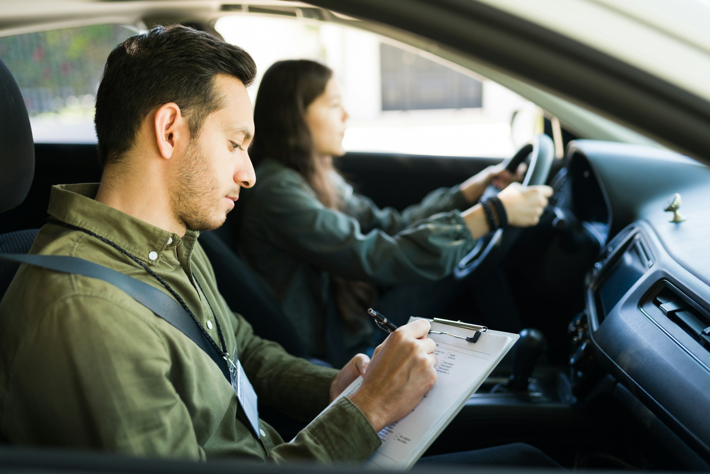 Common Mistakes That Complicate Insurance After a Car Accident 1