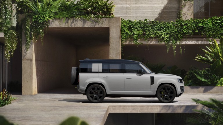 The 2027 Defender Gets a New Face and a Body-Colored Vertex Trim 3
