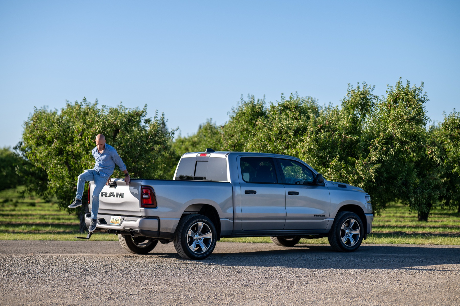 2026 RAM 1500 Express Billet Silver: On the bed rail