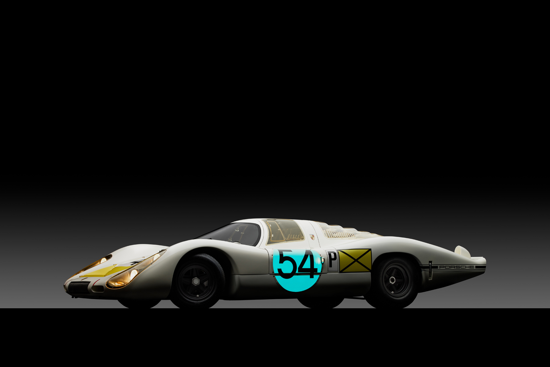 1968 Porsche 907 Langheck long-tail endurance racing car