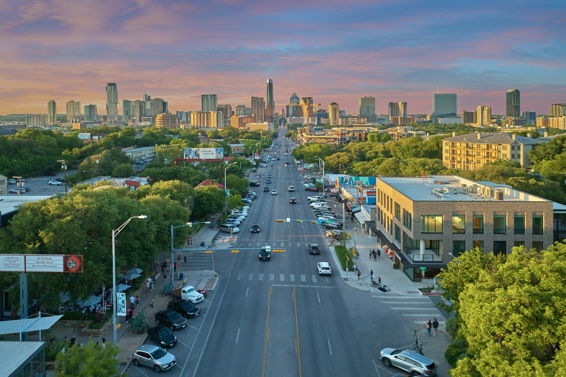 What Texas Rideshare Drivers Need to Know About Vehicle Choice and Insurance Coverage