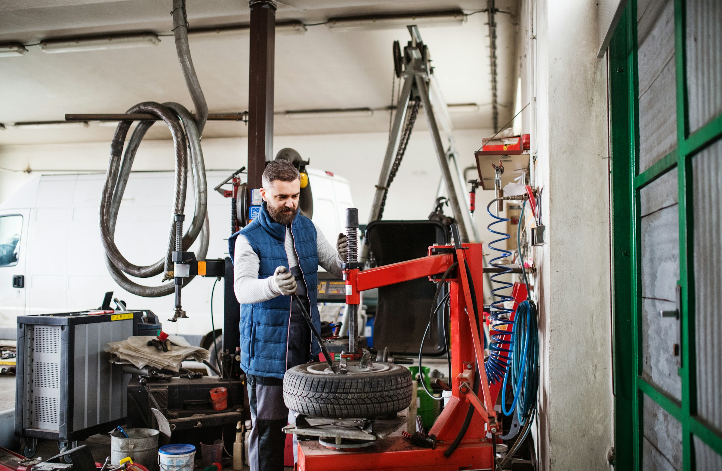 Wheel Balancers and Customer Satisfaction: Why Precision Pays Off