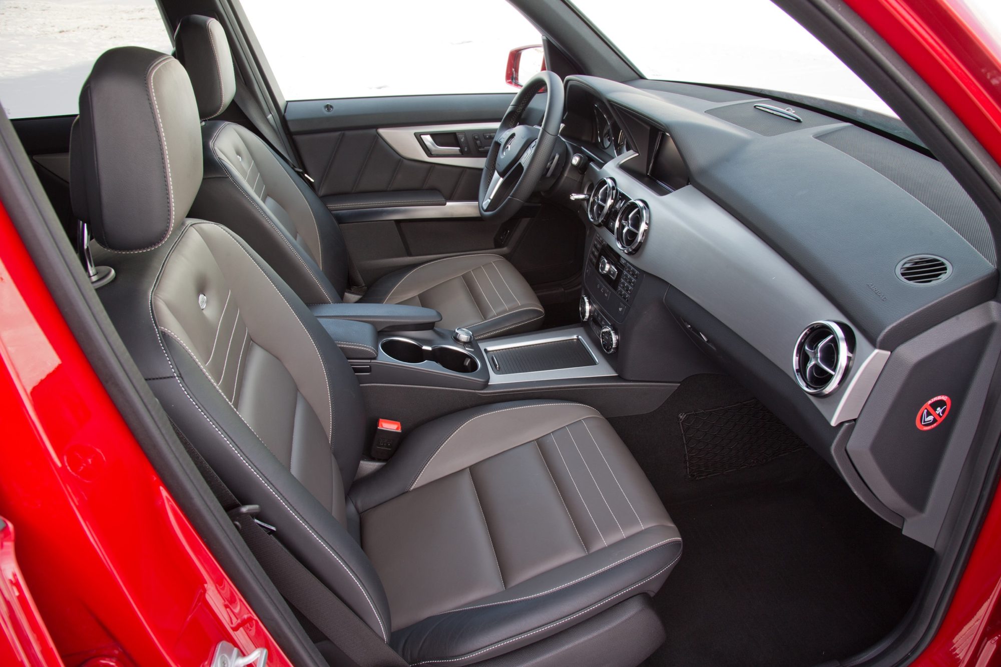 Front seats and dashboard of the 2013 Mercedes-Benz GLK350 4MATIC