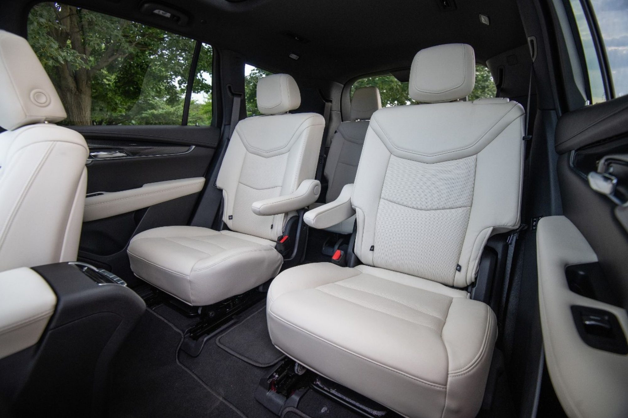 Second-row captain's chairs in the 2020 Cadillac XT6 Sport