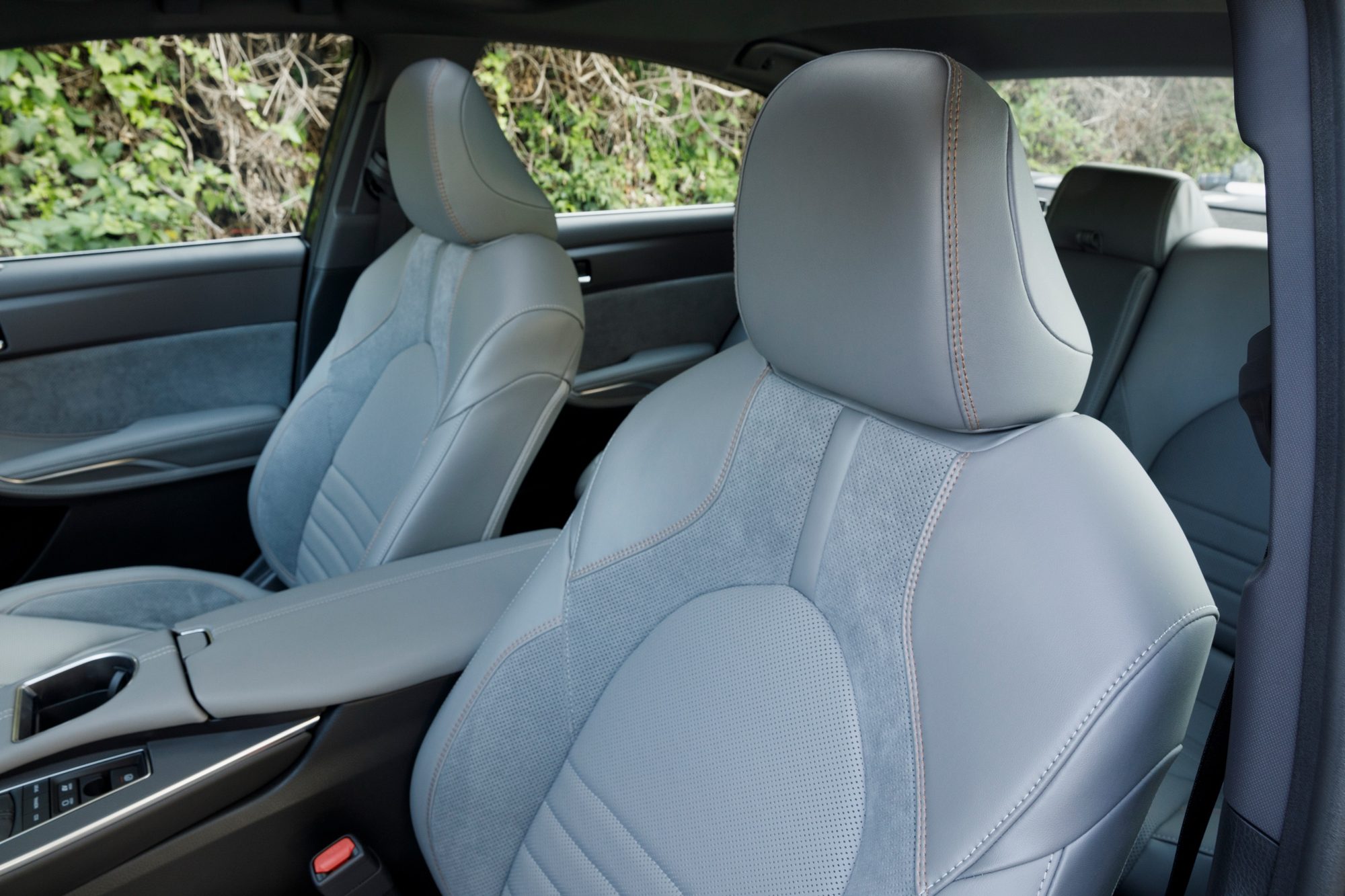 Suede-trimmed front seats in the 2020 Toyota Avalon Hybrid XSE