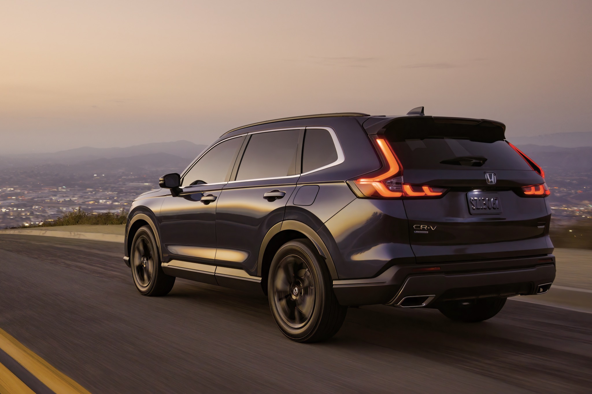 Honda CR-V for Sale in Brooklyn: Gas vs. Hybrid and the 15-MPG City Gap