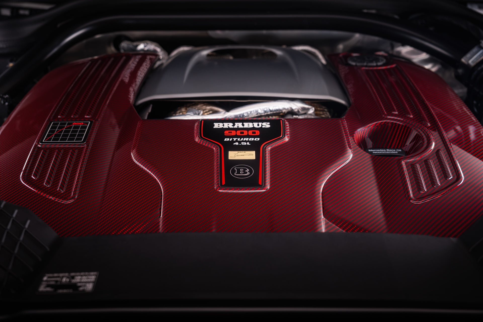 Red carbon engine cover of the Brabus Rocket 900 biturbo 4.5-liter V8 in the P 900 Rocket Edition