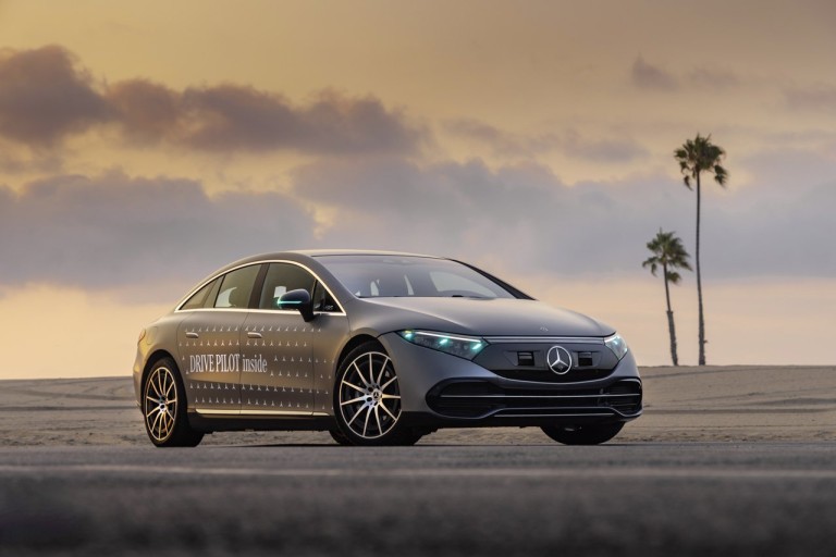 NHTSA Wrote the Spec for a Cyan Self-Driving Lamp and Made It Optional 3