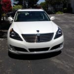Like many cars, the 2014 Hyundai Equus has a "smiling" front grille.