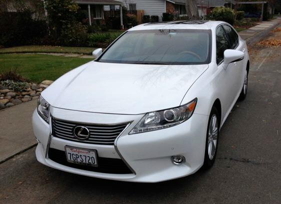 The 2015 Lexus ES 350 is in the fourth year of its sixth generation.
