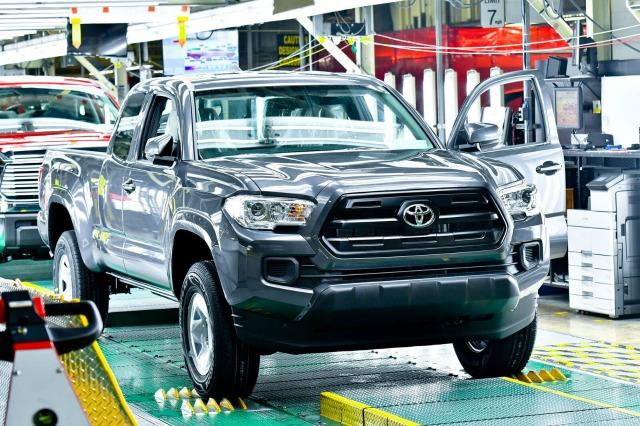 Toyota makes trucks cleanly, quietly, quickly in Texas 9