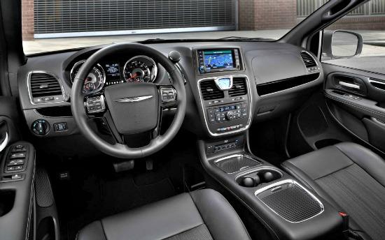 2014 Chrysler Town & Country has a handsome interior.