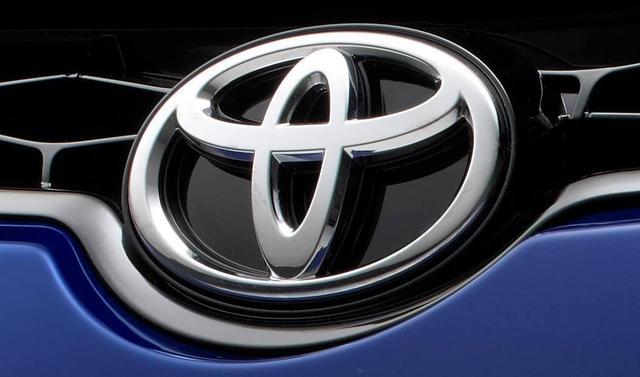 2014 Toyota Corolla: New look, better gas mileage 2