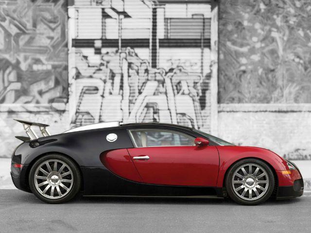 The first Bugatti Veyron made will be auctioned during the Monterey Auto Week.